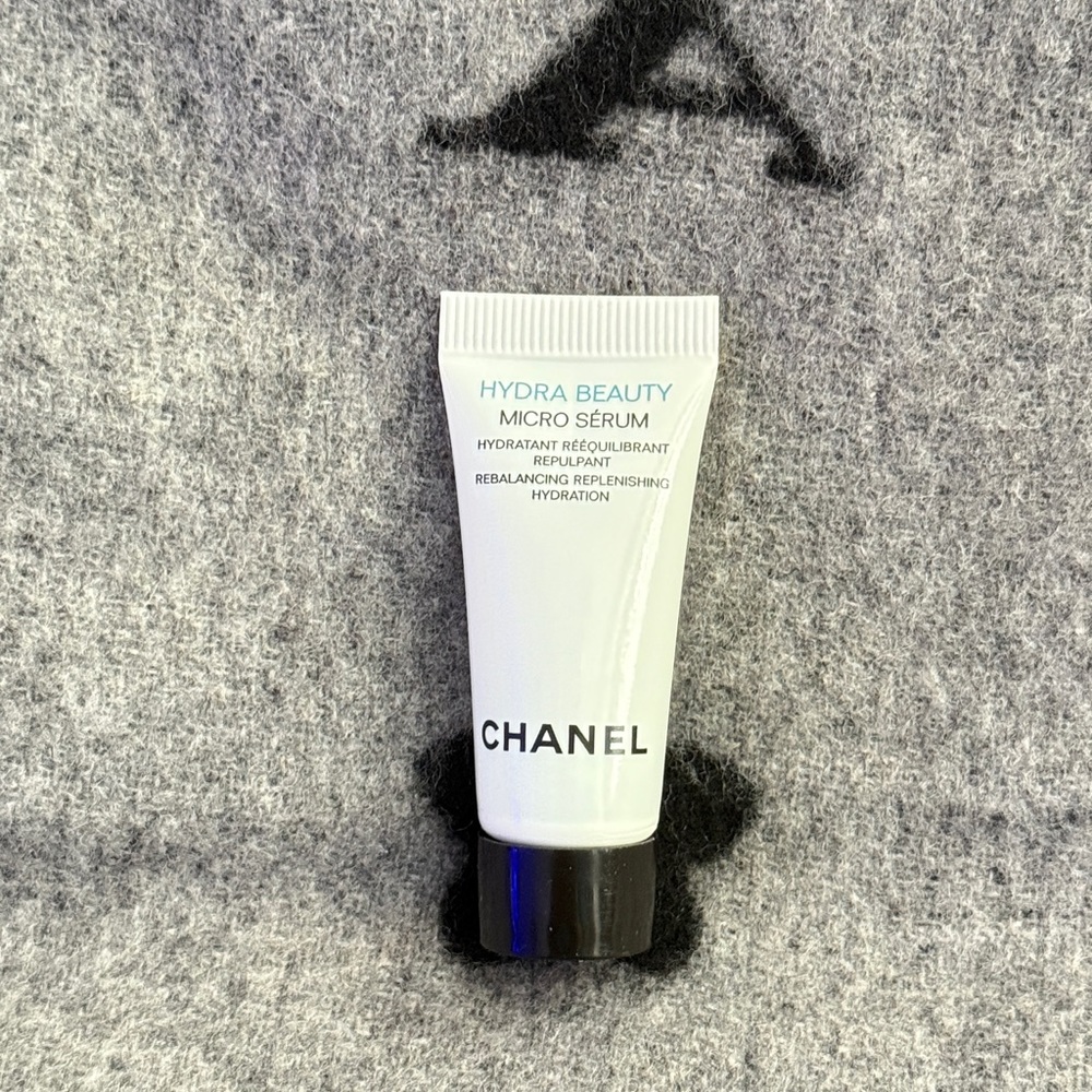 NEW!CHANEL Hydra Beauty Micro Sérum sample 5ml